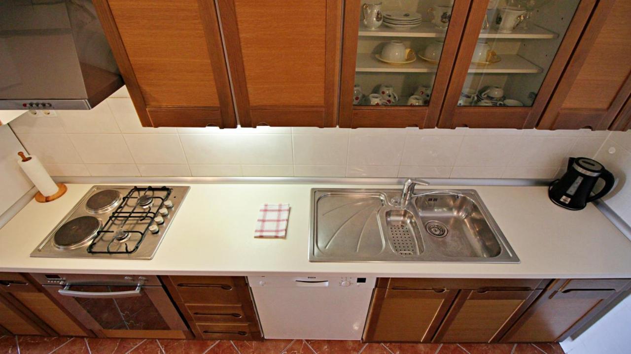 Apartment Ora Omiš Esterno foto