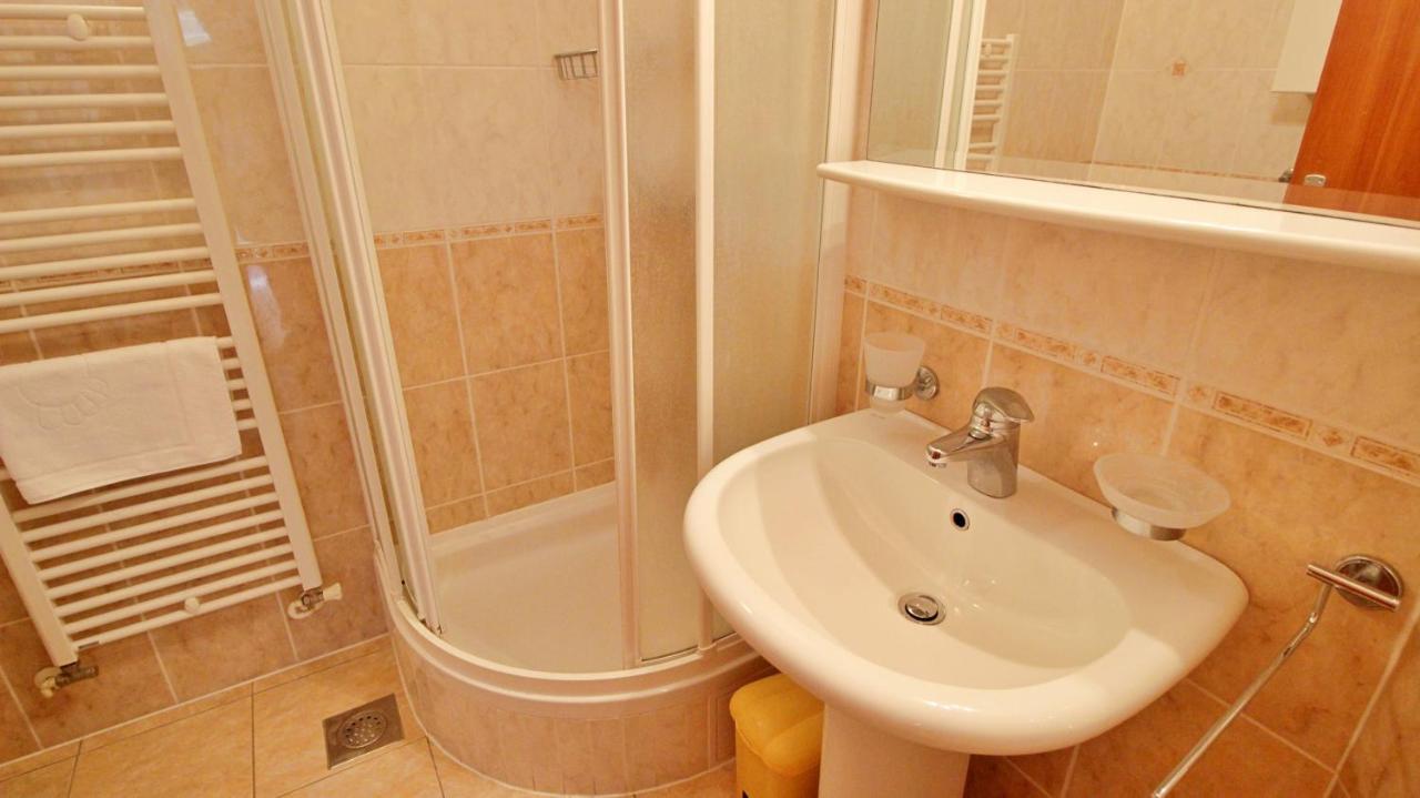 Apartment Ora Omiš Esterno foto