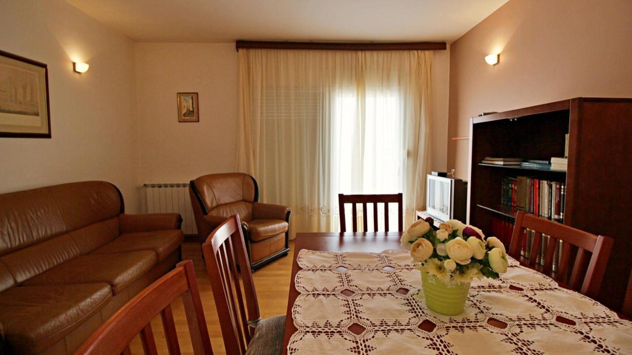 Apartment Ora Omiš Esterno foto