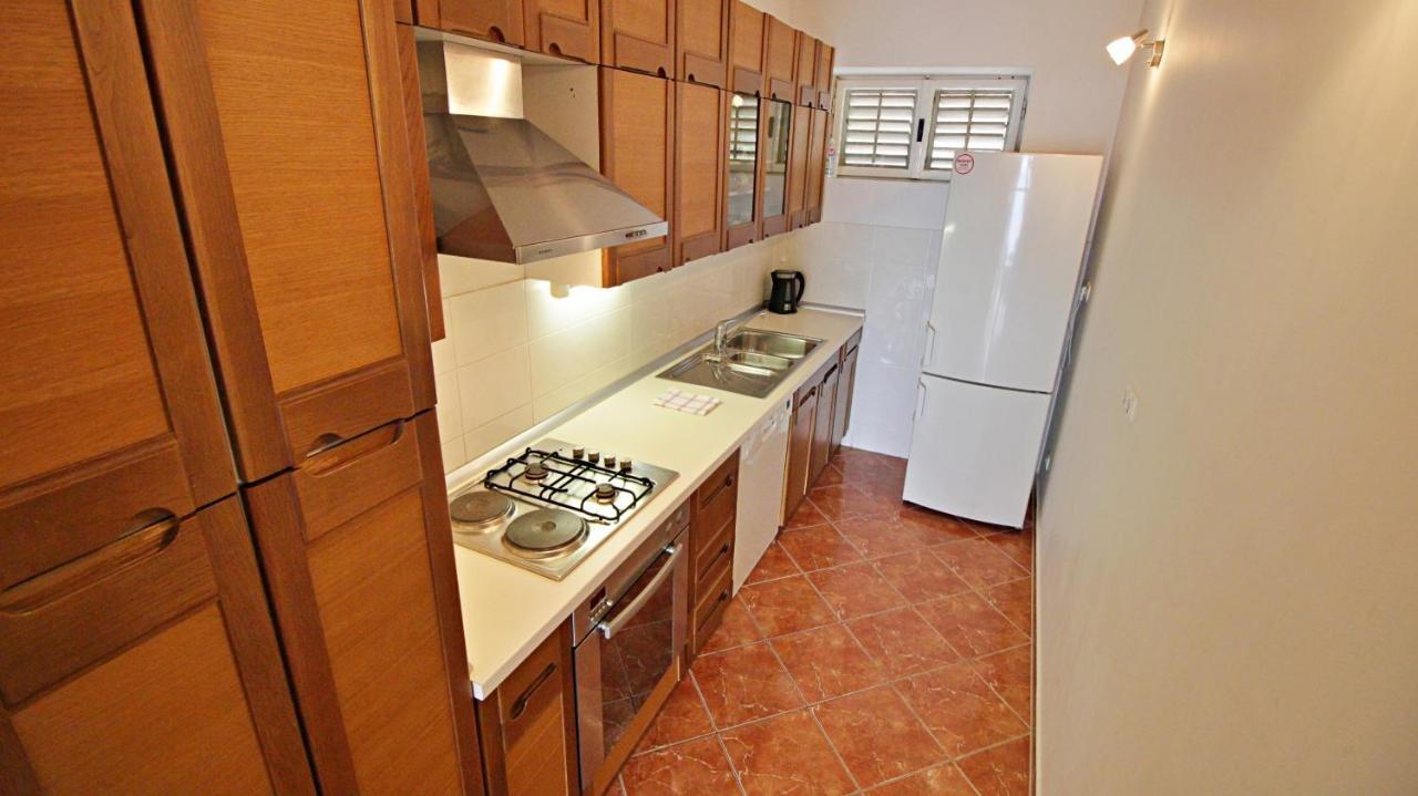 Apartment Ora Omiš Esterno foto