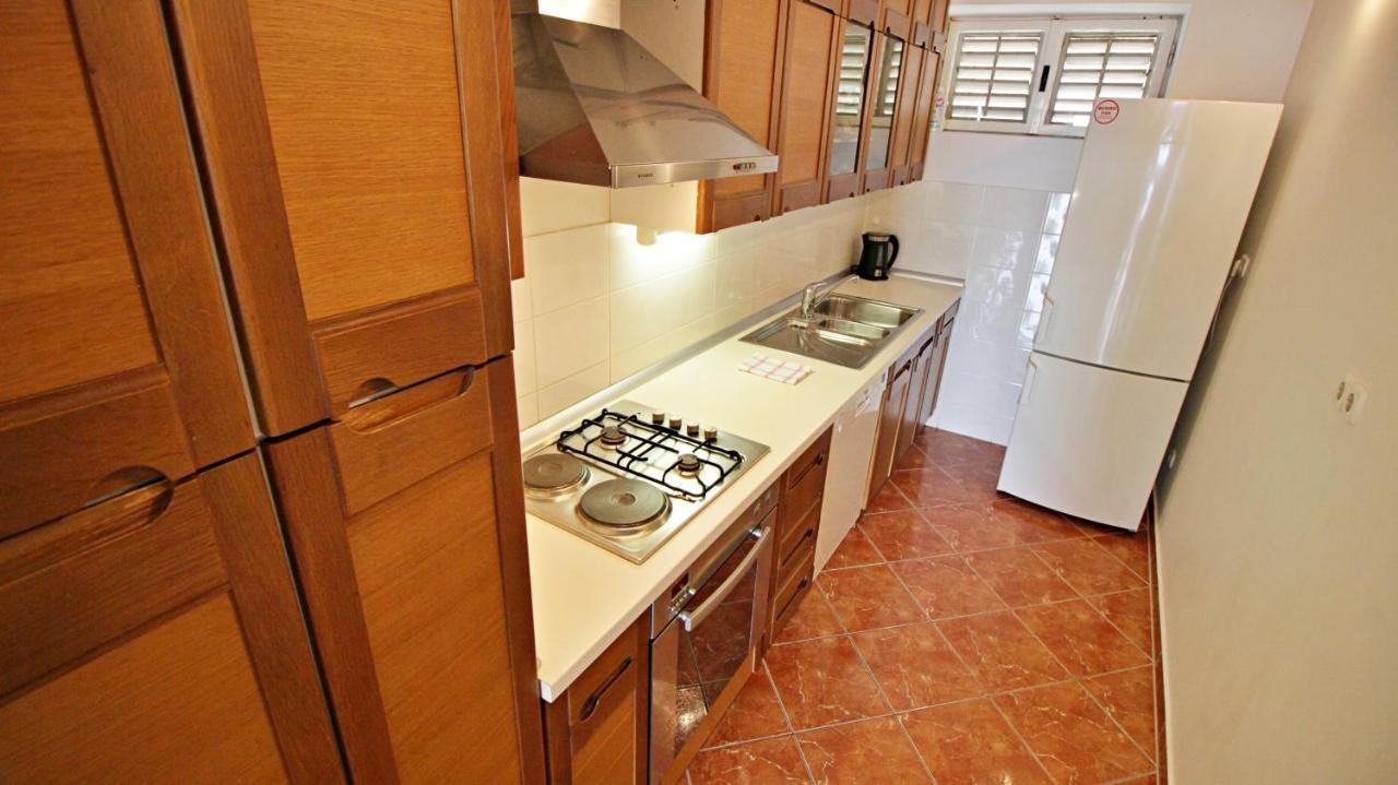 Apartment Ora Omiš Esterno foto